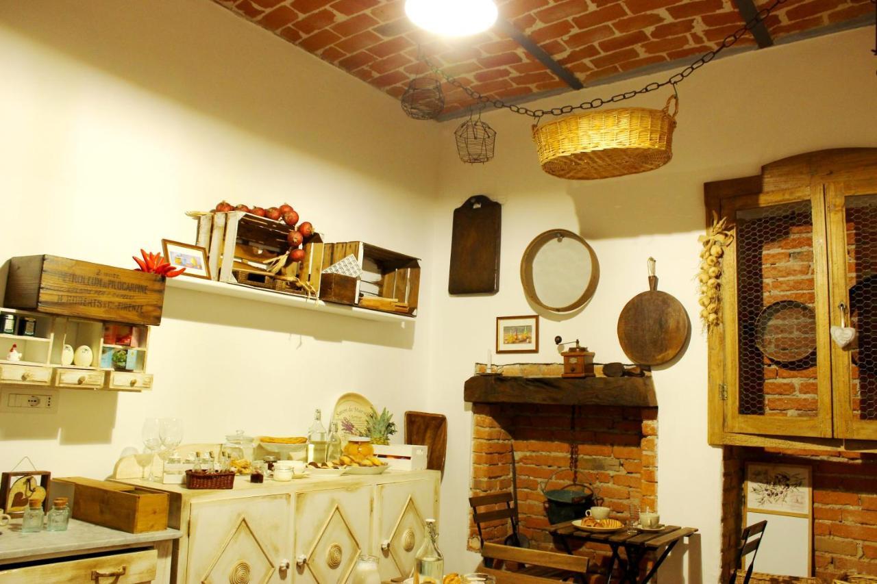 Bed & Tours Dimora Di Campagna Bed & Breakfast Castelnuovo Belbo Exterior photo